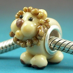 pandora bead lion